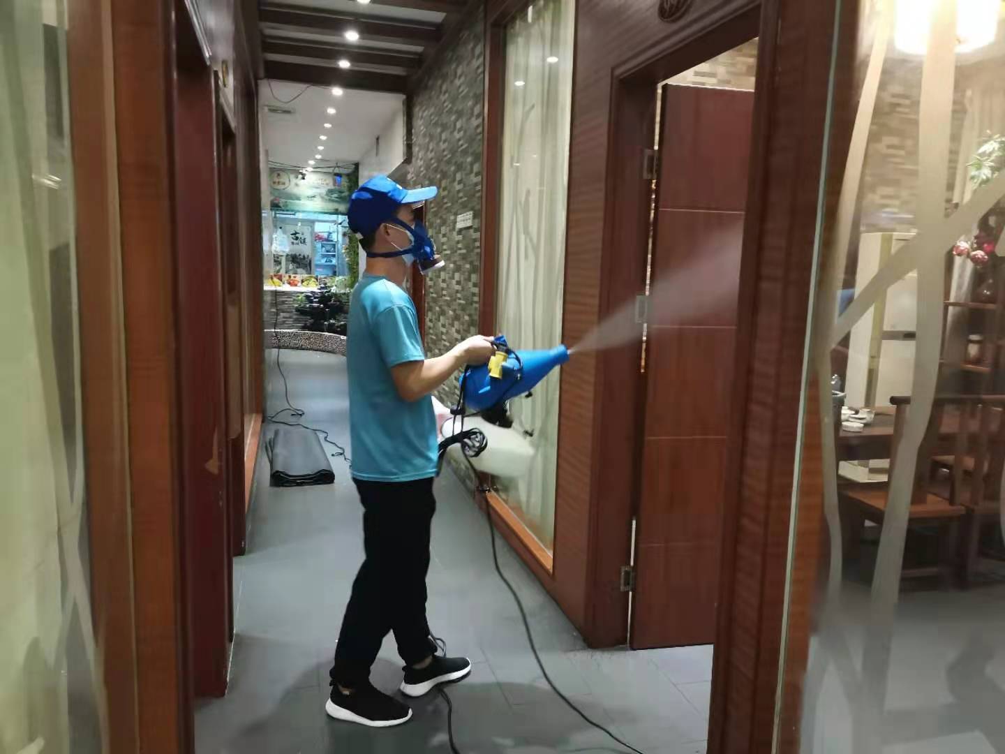 广州杀虫公司：硼酸灭蟑螂方法